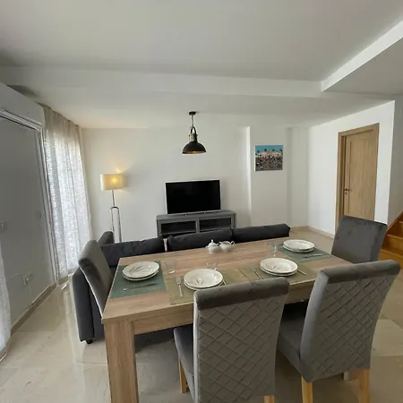 Casa Rosa Nova Apartment Marbella Exterior photo